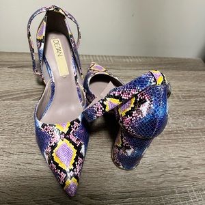 Snake print heels size 9